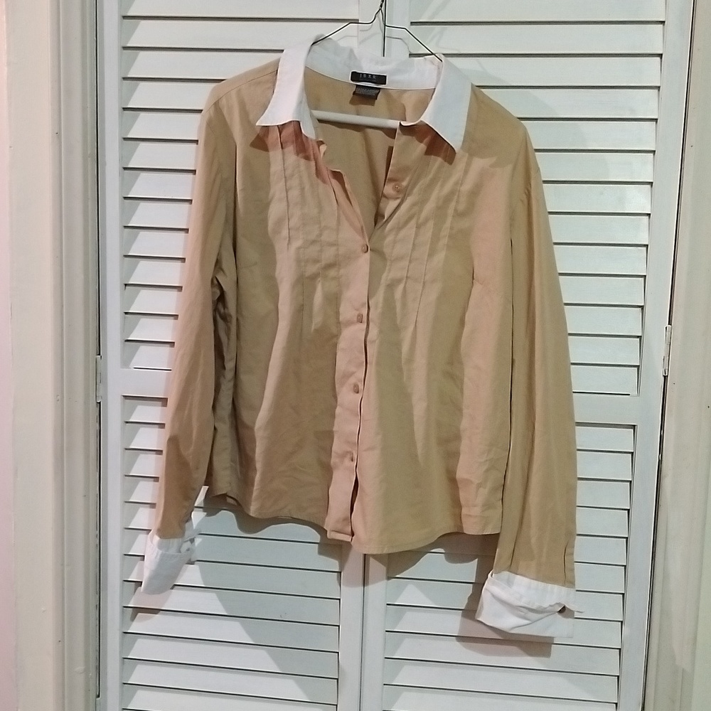 JBXR button down shirt size XL